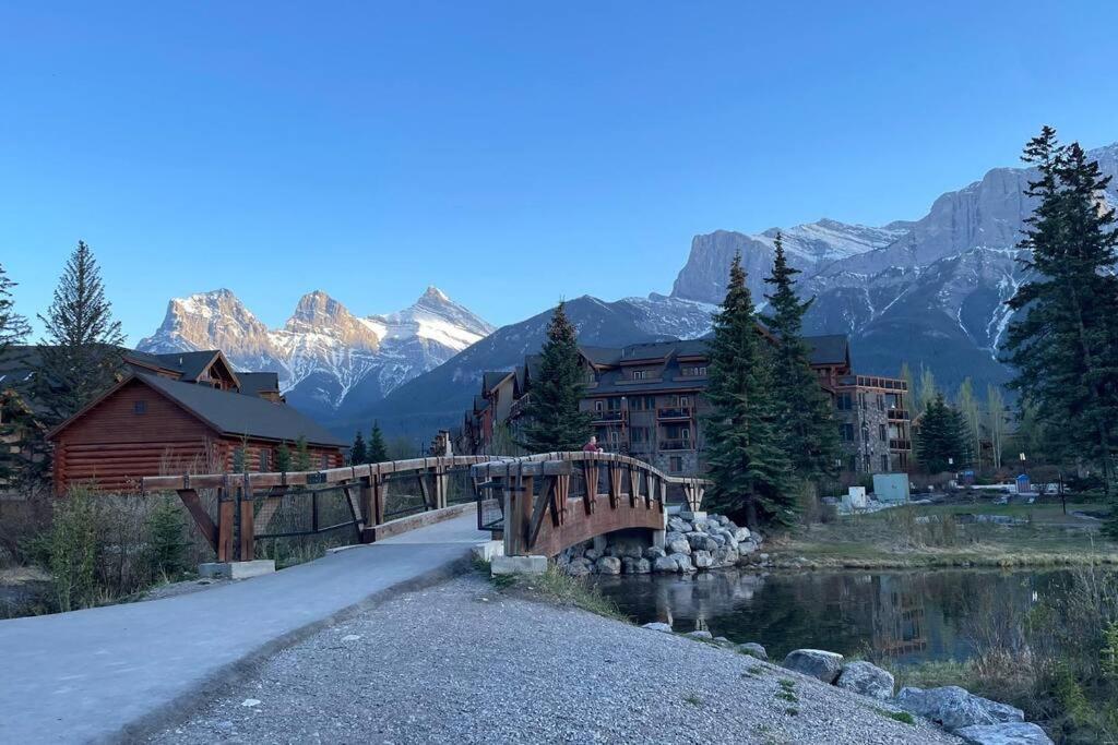 Unit #204 Cozy Mountain View 2Br In Canmore Downtown Exterior foto